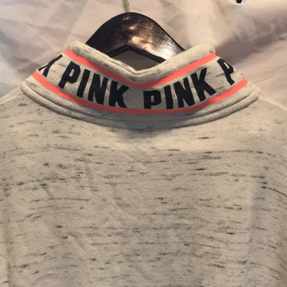 Women’s Large Pink Sweater - Picture 4 of 5